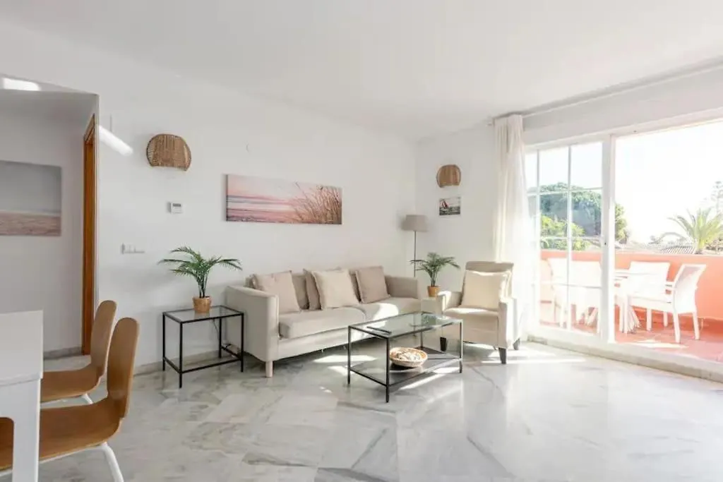 Alvarito Playa Marbella Front Beach Apartment 0*,