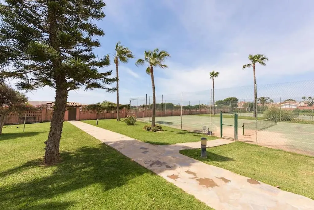 Alvarito Playa Marbella Front Beach Apartment 0*,